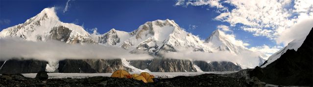 Khan Tengri - zdobywcygor.pl - fot. Paweł Ząbek Khan Tengri - zdobywcygor.pl - fot. Paweł Ząbek